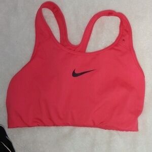 Nike women's size large sports bra bundle